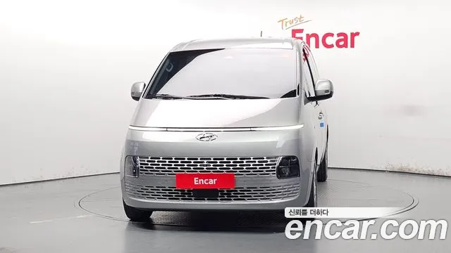 Hyundai Staria 2022 thumb 3