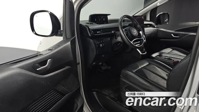 Hyundai Staria 2022 thumb 11