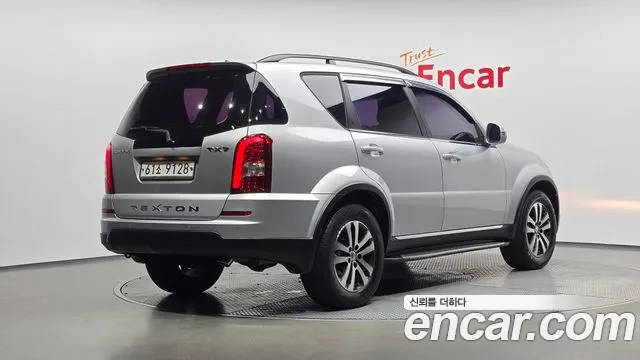 KG_Mobility_Ssangyong Rexton 2013 thumb 2