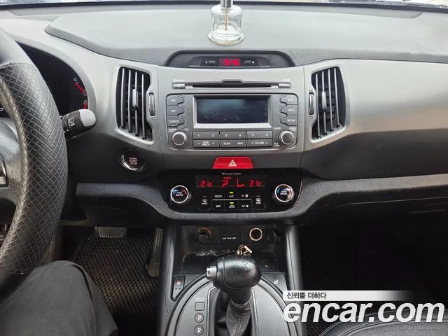 Kia Sportage 2010 thumb 9