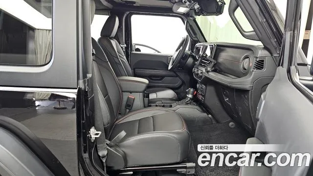 Jeep Wrangler 2025 thumb 11