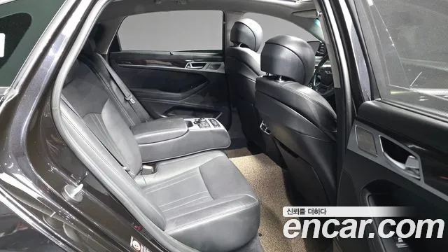Genesis G80 2018 thumb 12