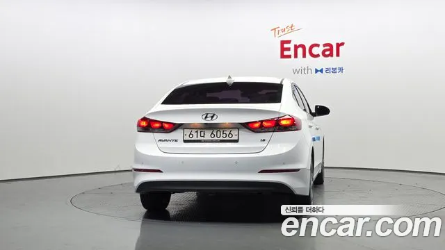 Hyundai Avante 2017 thumb 3