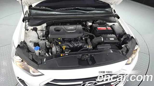 Hyundai Avante 2017 thumb 5