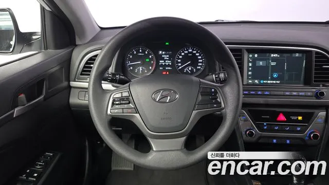 Hyundai Avante 2017 thumb 12