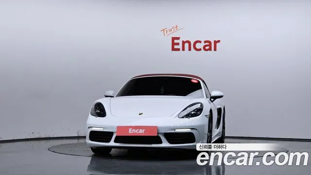 Porsche Cayman 2017 thumb 3