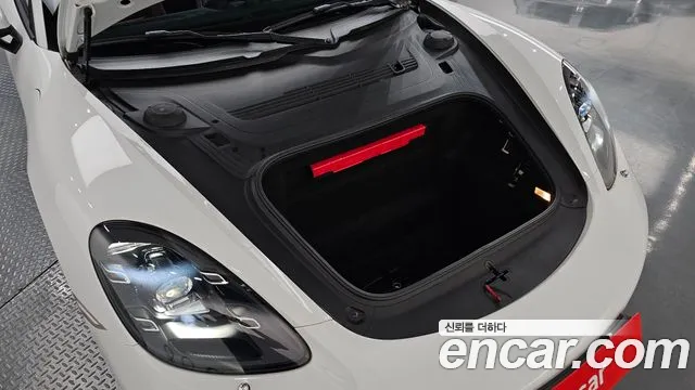 Porsche Cayman 2017 thumb 6