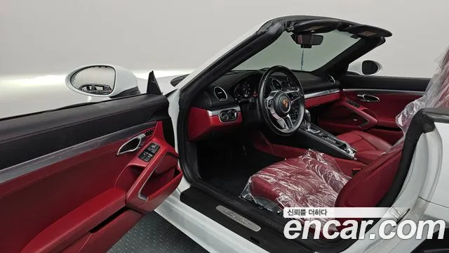 Porsche Cayman 2017 thumb 10