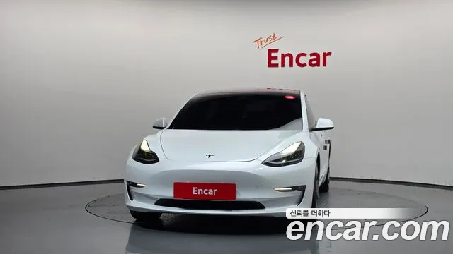 Tesla Model 3 2021 thumb 3