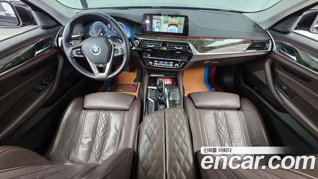 BMW 5-Series 2018 thumb 7