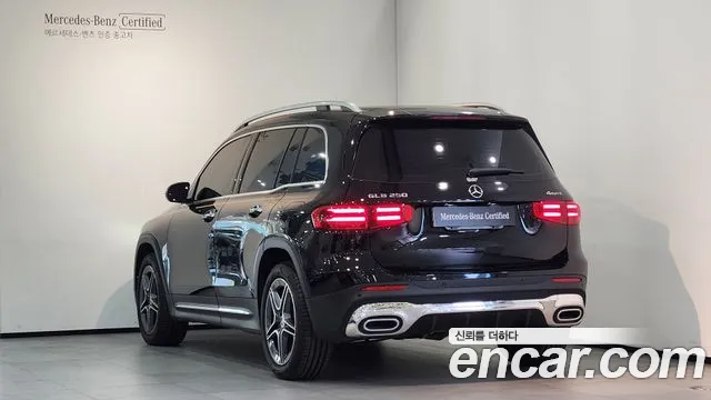 Mercedes-Benz GLB 2025 thumb 4
