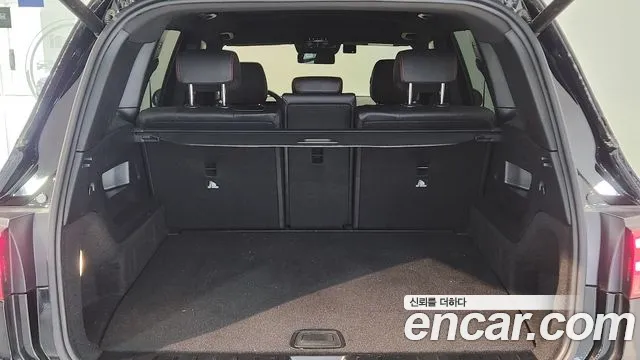 Mercedes-Benz GLB 2025 thumb 7