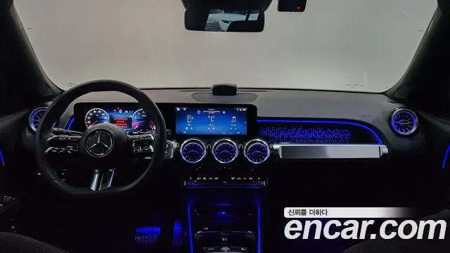 Mercedes-Benz GLB 2025 thumb 9