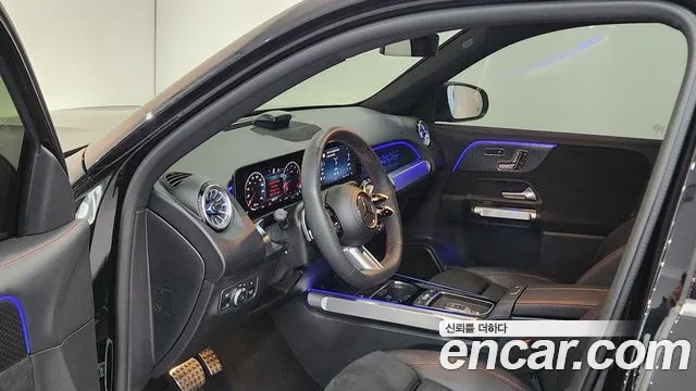 Mercedes-Benz GLB 2025 thumb 10