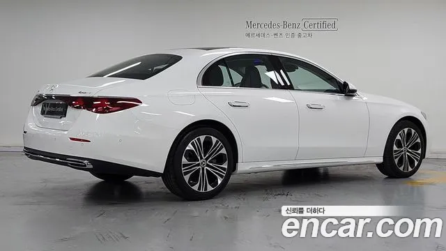 Mercedes-Benz E-Класс 2026 thumb 2