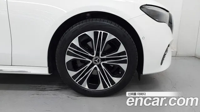 Mercedes-Benz E-Класс 2026 thumb 5