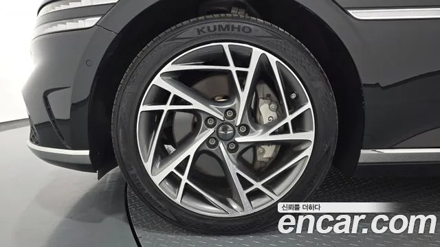 Genesis G90 2022 thumb 5