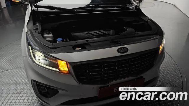 Kia Carnival 2020 thumb 6