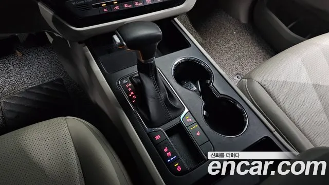 Kia Carnival 2020 thumb 9