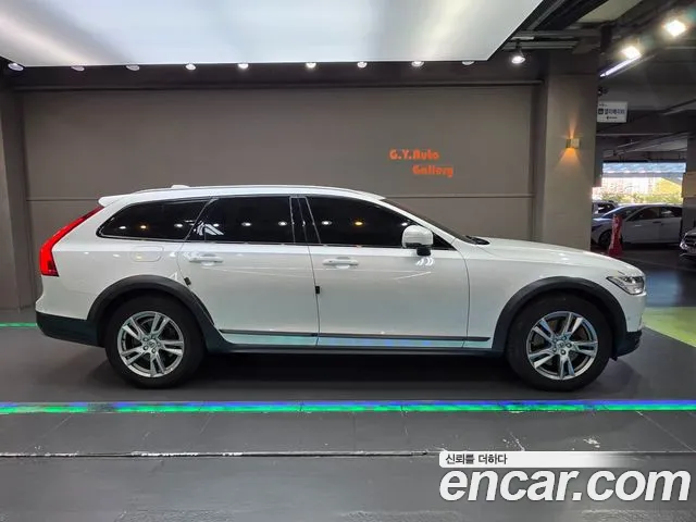 Volvo V90 2018 thumb 5
