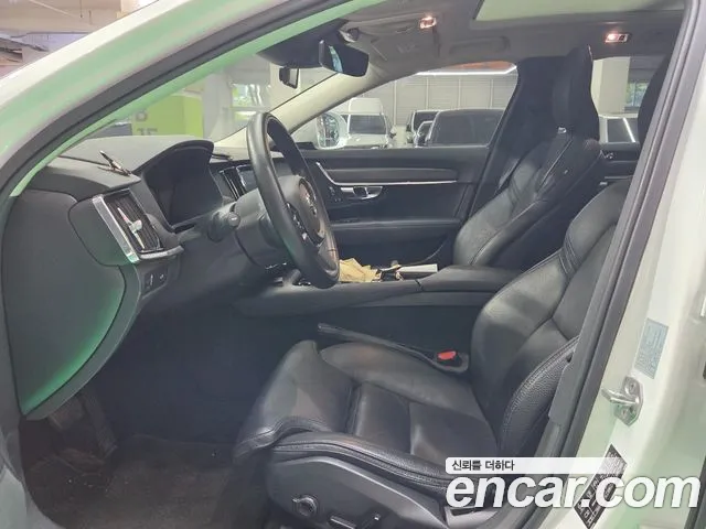 Volvo V90 2018 thumb 6