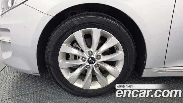 Kia K5 2016 thumb 5