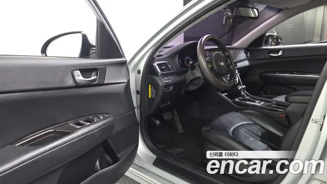 Kia K5 2016 thumb 10