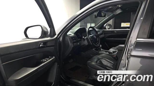 KG_Mobility_Ssangyong Rexton 2019 thumb 10