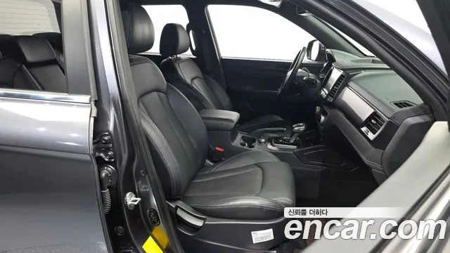 KG_Mobility_Ssangyong Rexton 2019 thumb 11
