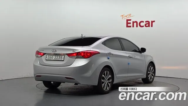 Hyundai Avante 2013 thumb 2