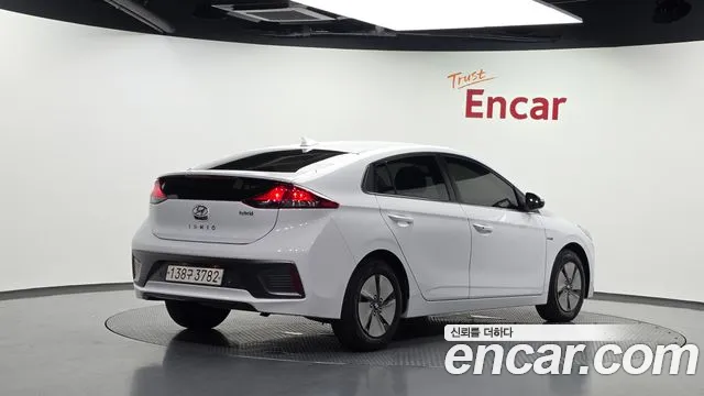 Hyundai IONIQ 6 2020 thumb 2