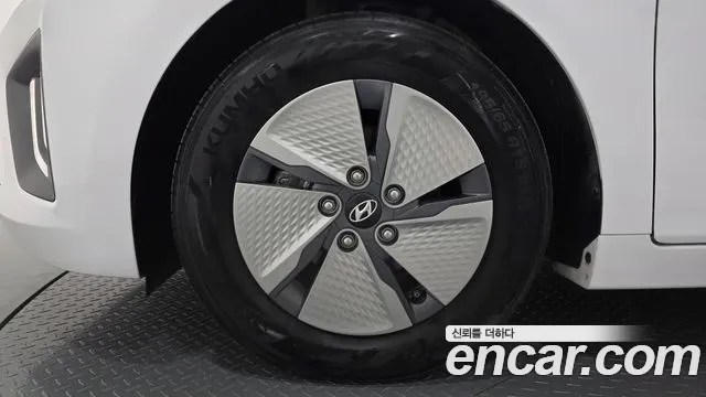Hyundai IONIQ 6 2020 thumb 5
