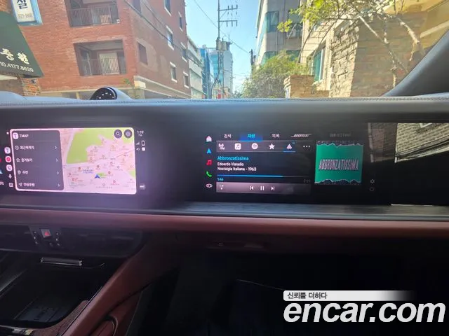 Porsche Cayenne 2025 thumb 5
