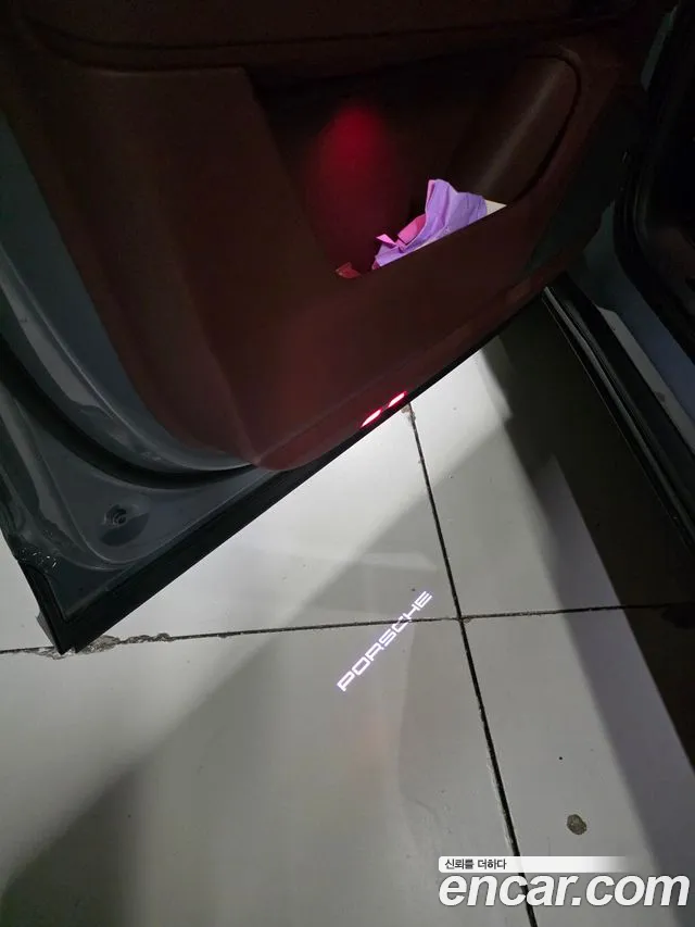 Porsche Cayenne 2025 thumb 11