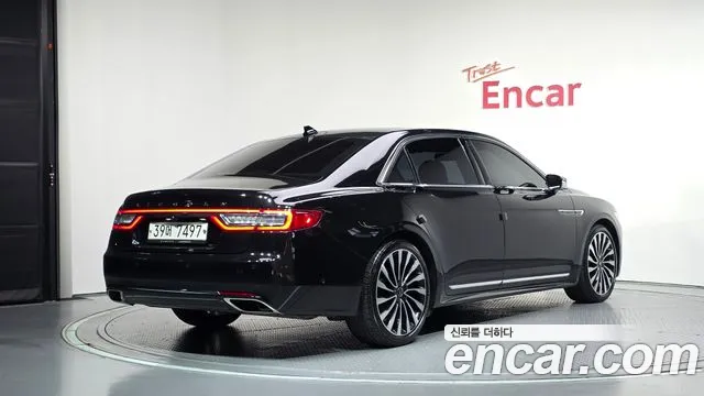 Lincoln Continental 2019 thumb 2