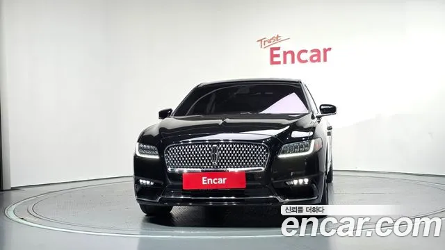 Lincoln Continental 2019 thumb 3