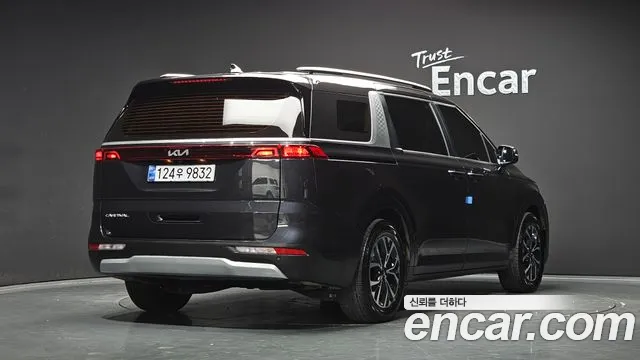 Kia Carnival 2022 thumb 2