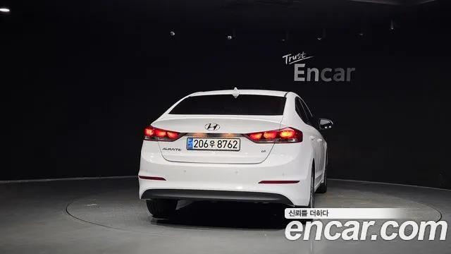 Hyundai Avante 2018 thumb 4