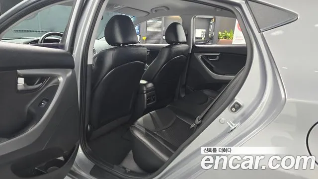 Hyundai Avante 2014 thumb 10