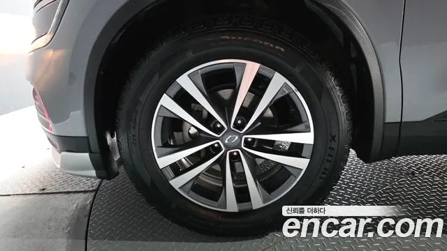 Renault-KoreaSamsung Koleos 2017 thumb 4