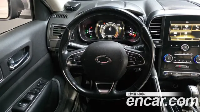 Renault-KoreaSamsung Koleos 2017 thumb 12