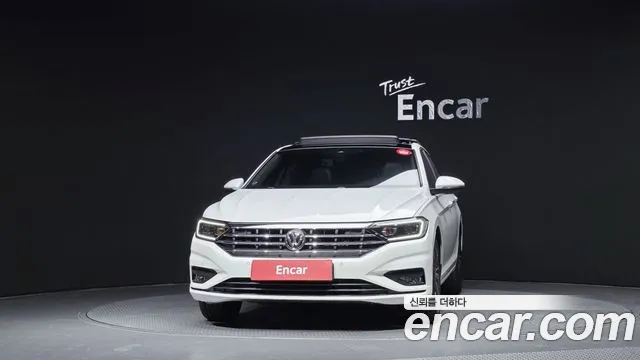 Volkswagen Jetta 2021 thumb 3