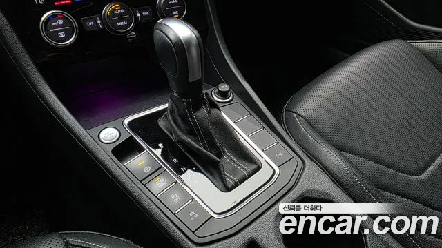 Volkswagen Jetta 2021 thumb 9