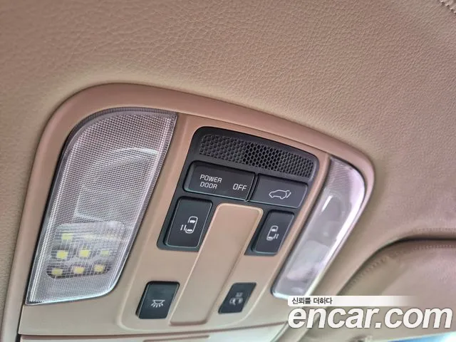 Kia Carnival 2017 thumb 7