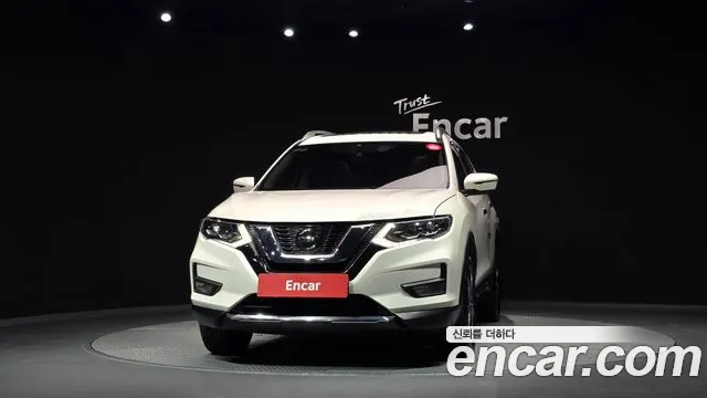 Nissan X-Trail 2018 thumb 3