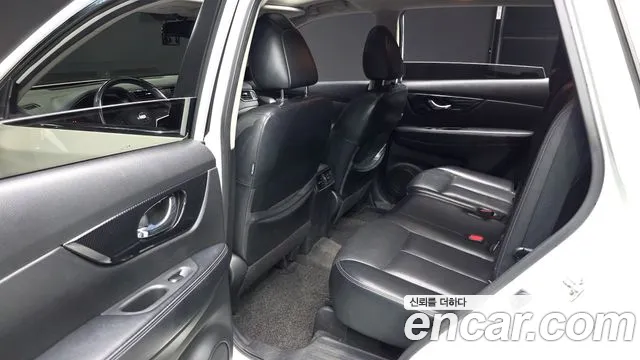 Nissan X-Trail 2018 thumb 12