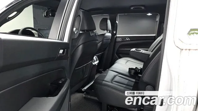 KG_Mobility_Ssangyong Rexton 2023 thumb 11