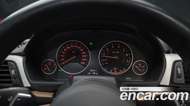 BMW 4-Series 2015 thumb 8