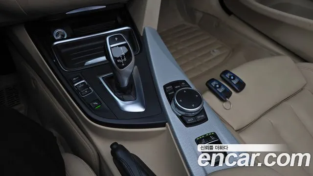 BMW 4-Series 2015 thumb 9