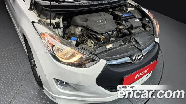 Hyundai Avante 2011 thumb 6